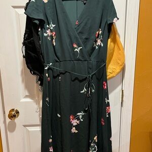 Ann Taylor Dark Green Floral Midi Dress